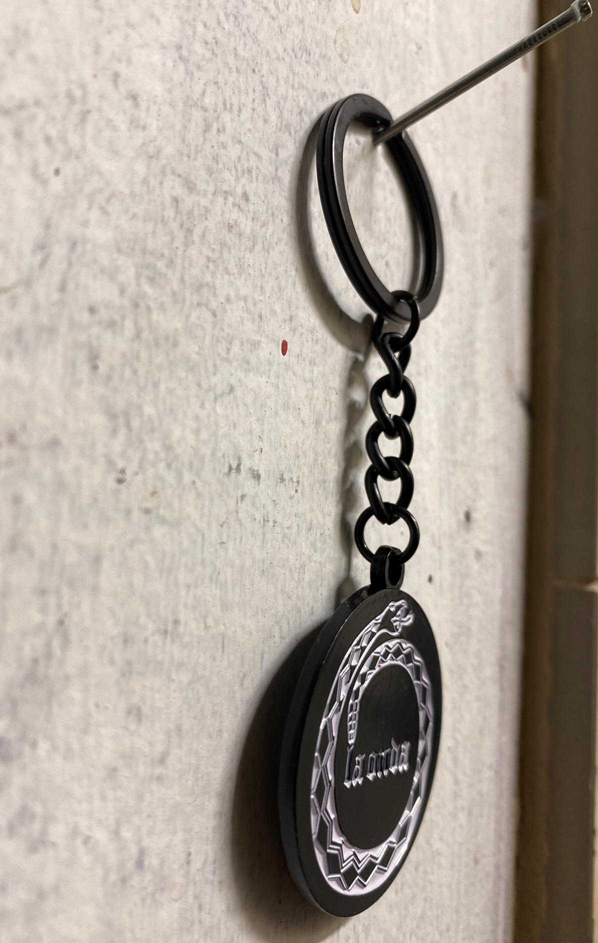 LA ONDA RARE KEYCHAIN