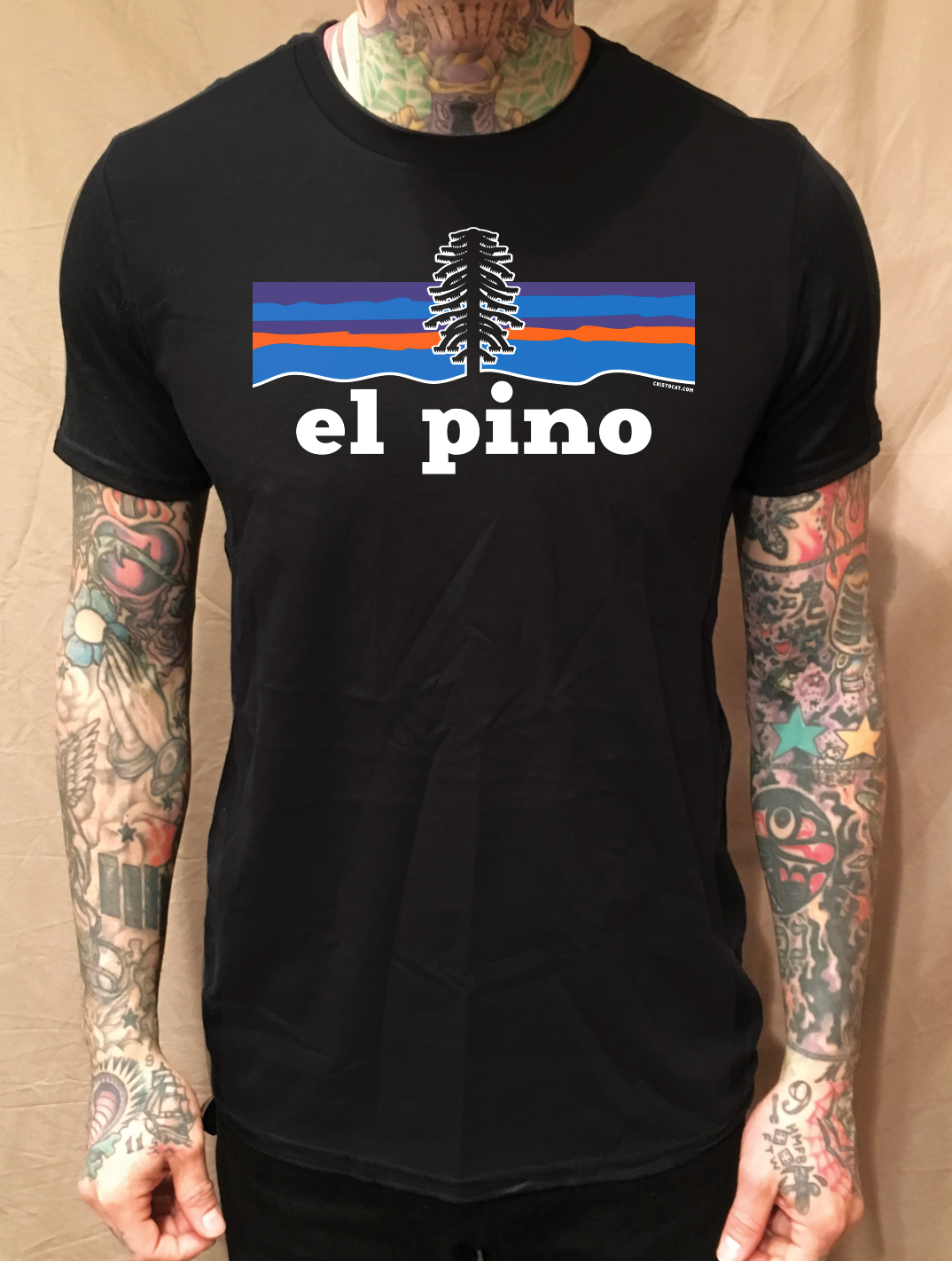 EL PINOGONIA BLACK TEE