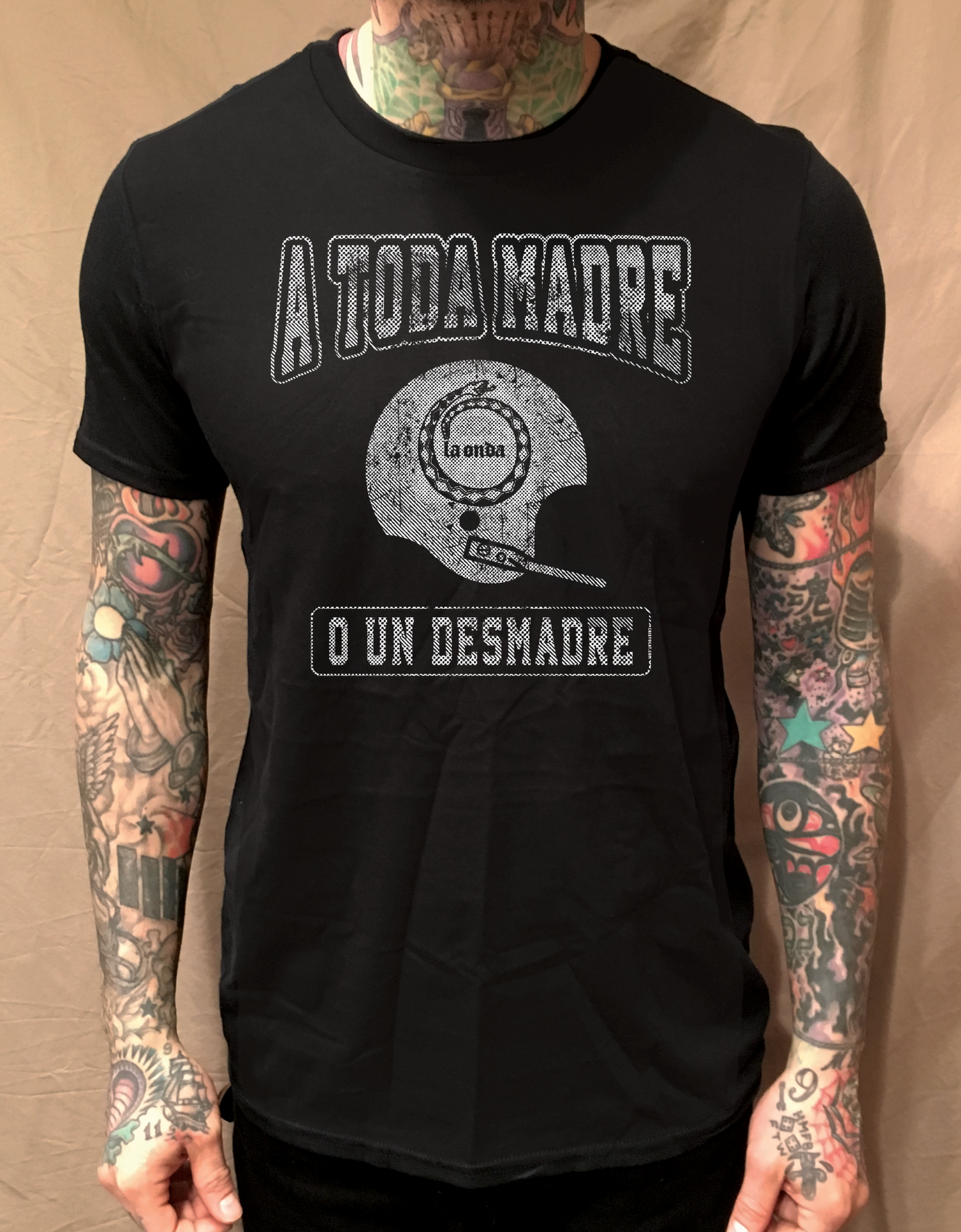 PRISON LEAGUE LA ONDA FOOTBALL BLACK TEE
