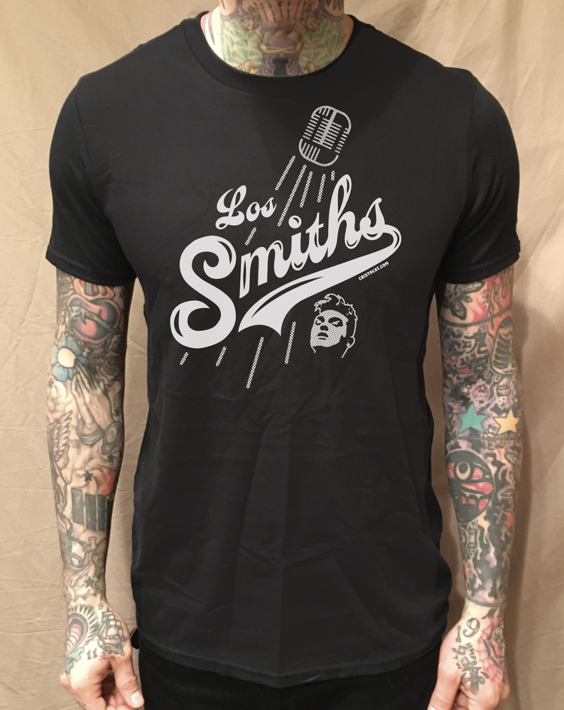 LOS SMITHS BEISBOL BLACK TEE - cristocatofficial