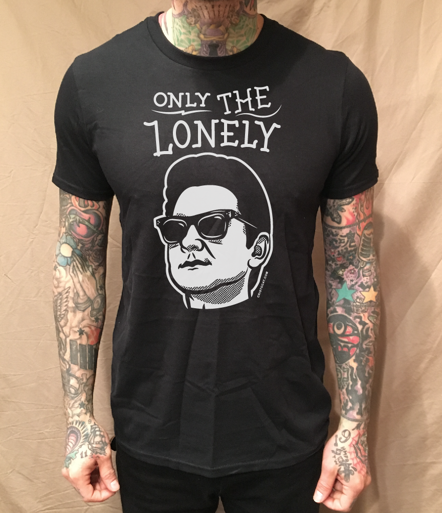 ONLY THE LONELY BLACK TEE - cristocatofficial